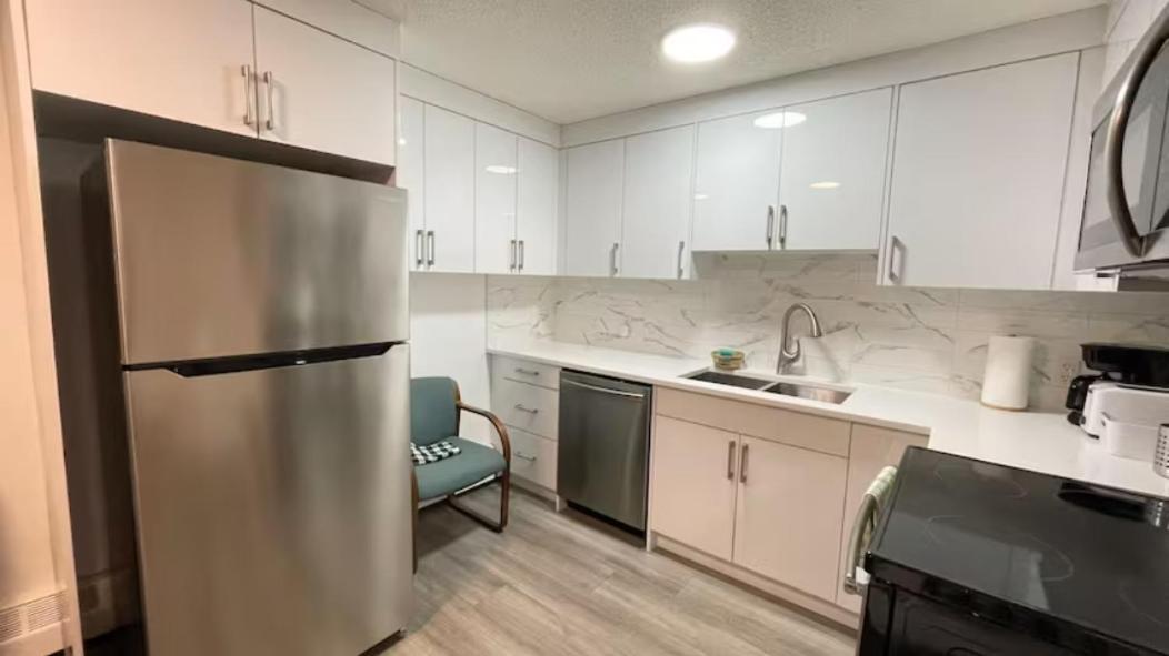 Unit #204 Cozy Mountain View 2Br In Canmore Downtown Exterior foto